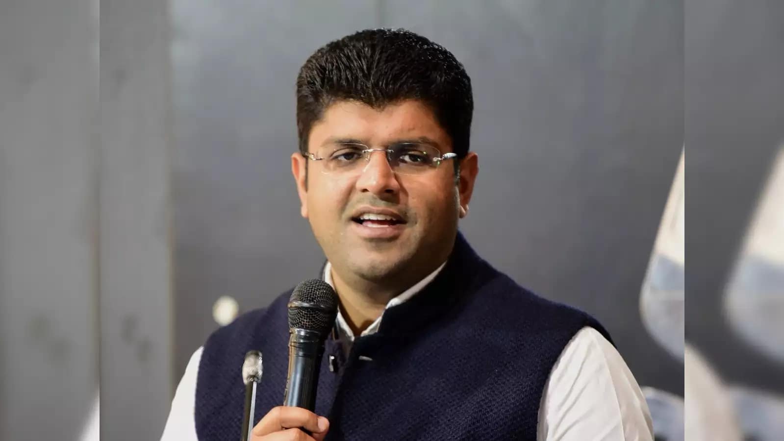 Dushyant Chautala Signals Support for Congress Amid Haryana Government Turmoil